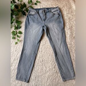 High rise skinny capri jeans 14 petite